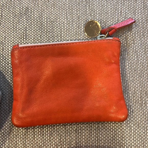 Clare v crossbody - Picture 7 of 10